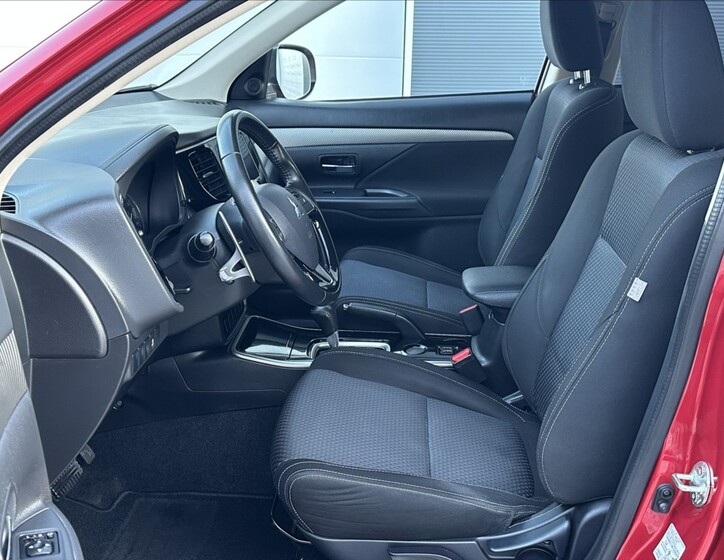 Mitsubishi Outlander 11