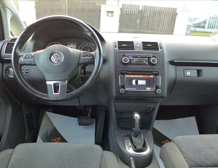 Volkswagen Touran Kombi 1,6 l 77 kw