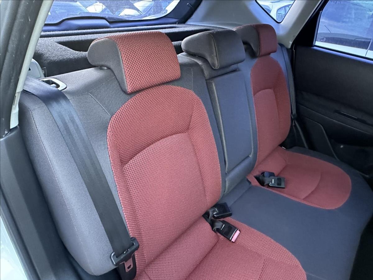 Nissan Qashqai SUV / Terénní 2,0 l 110 kw