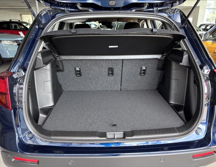 Suzuki Vitara SUV / Terénní 1,4 l 81 kw