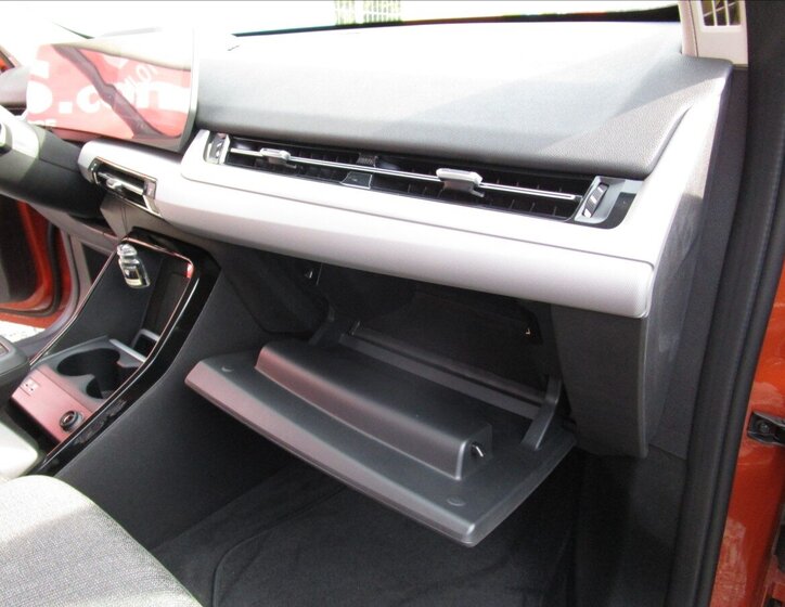 BMW X1 Kombi 1,5 l 110 kw