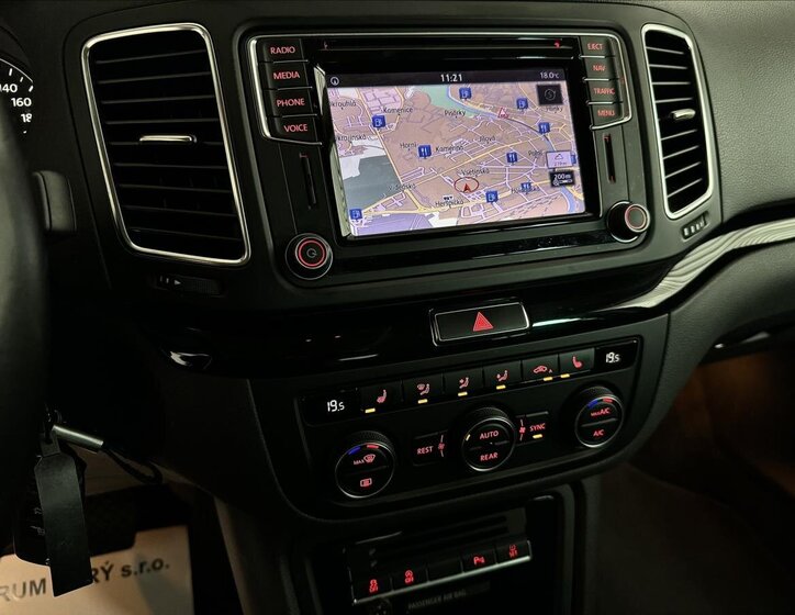 Volkswagen Sharan MPV 2,0 l 110 kw