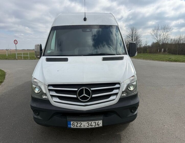 Mercedes-Benz Sprinter Skříň 3,0 l 140 kw