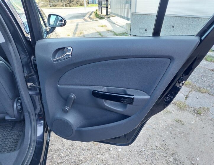 Opel Corsa Hatchback 1,2 l 51 kw