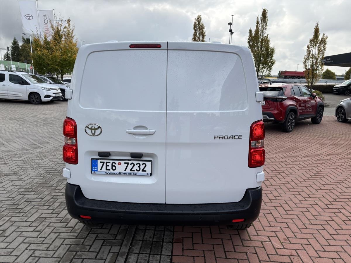 Toyota ProAce Skříň 2,0 l 106 kw