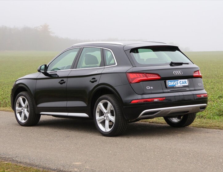 Audi Q5 5