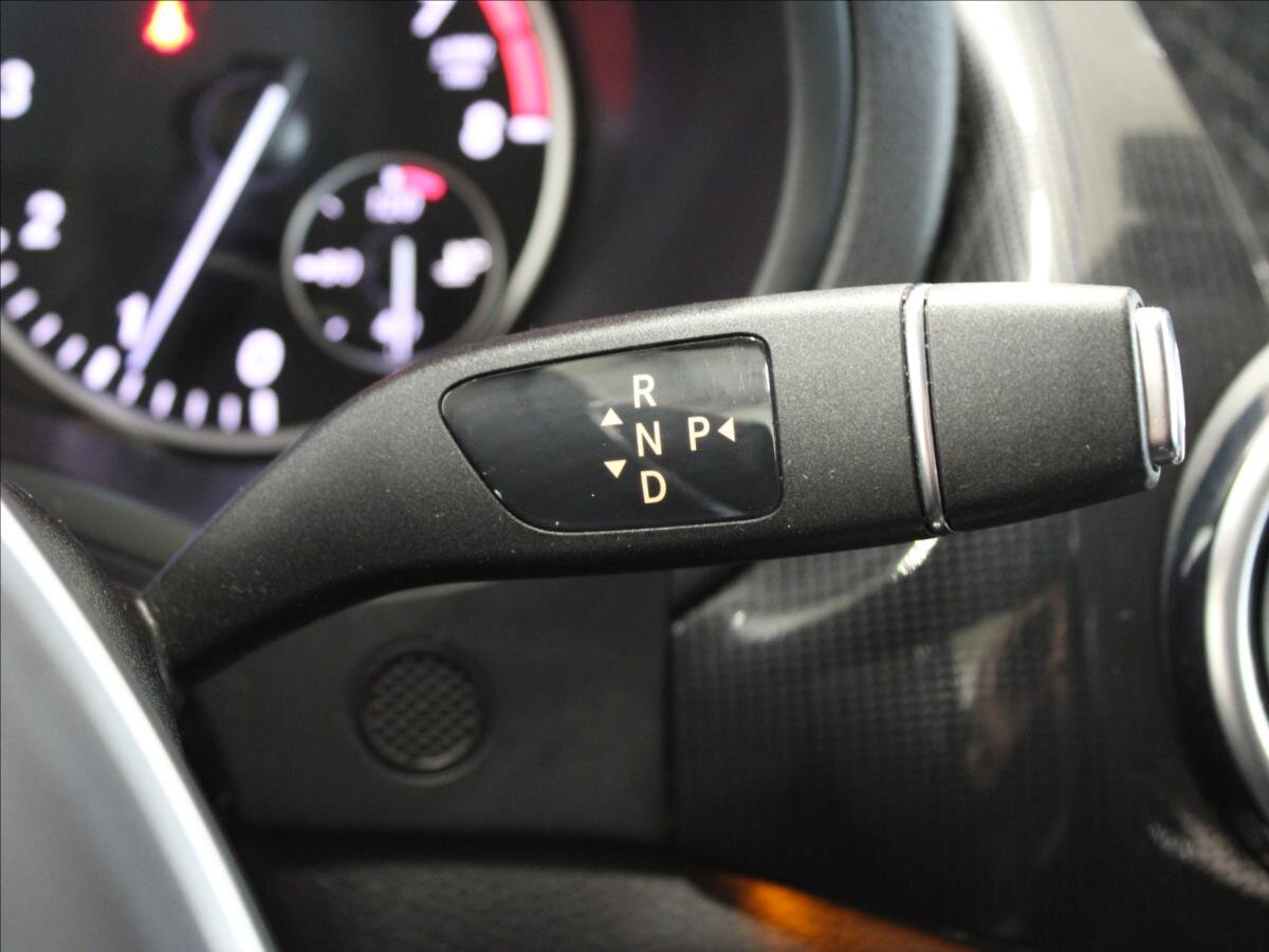 Mercedes-Benz Třídy B Kombi 1,6 l 90 kw