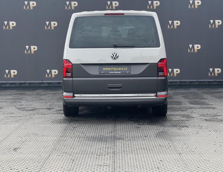 Volkswagen Multivan 8