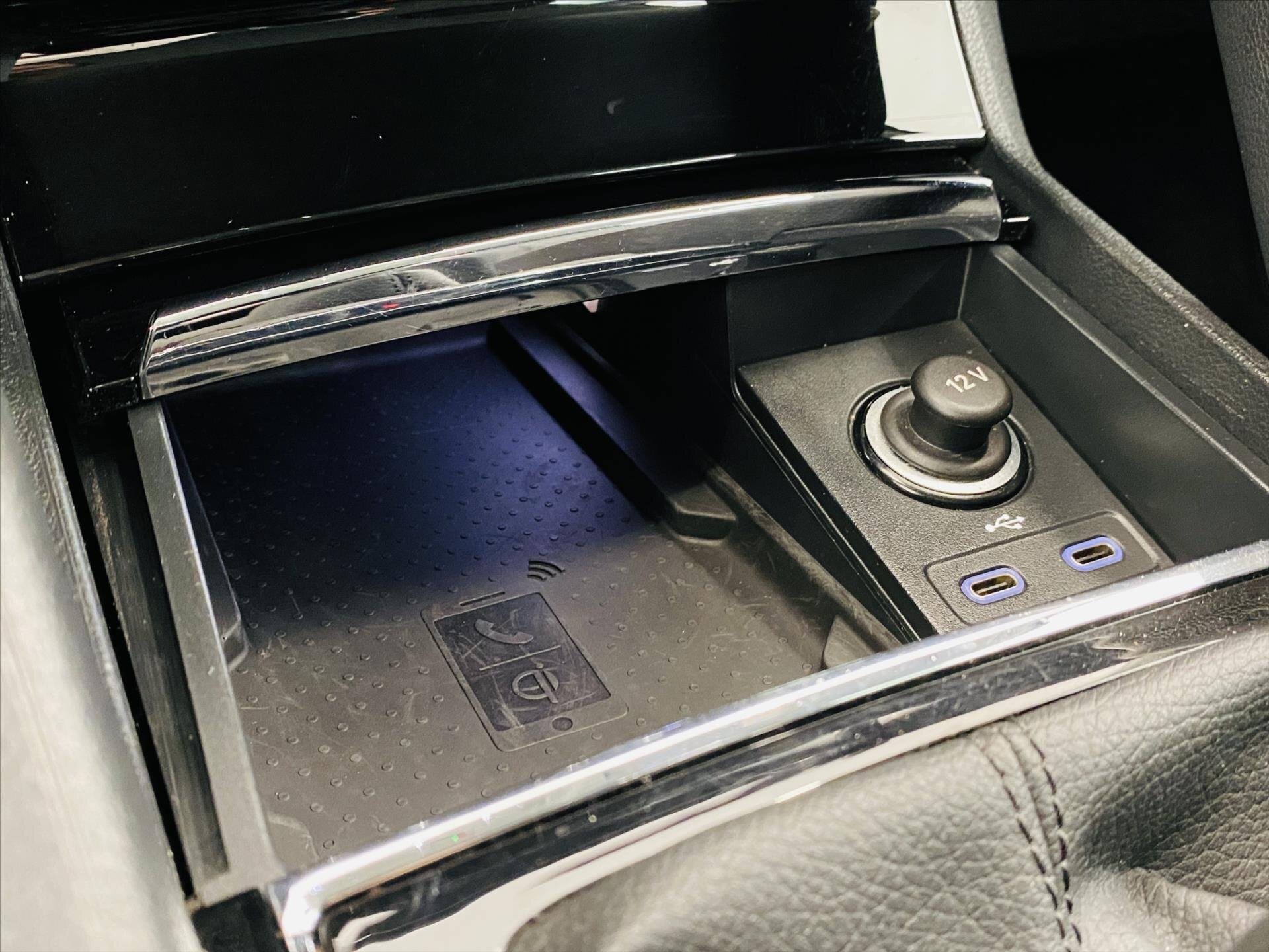 Škoda Karoq SUV / Terénní 2,0 l 110 kw