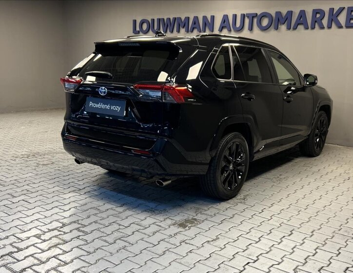 Toyota RAV4 SUV 2,5 l 131 kw