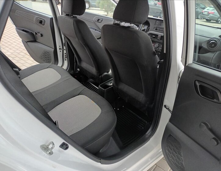 Hyundai i10 Hatchback 998,0 49 kw