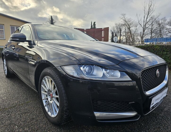 Jaguar XF Sedan 2,0 l 177 kw