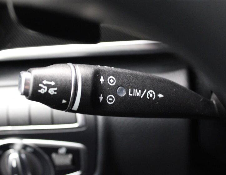 Mercedes-Benz Třídy V Kombi 2,0 l 120 kw