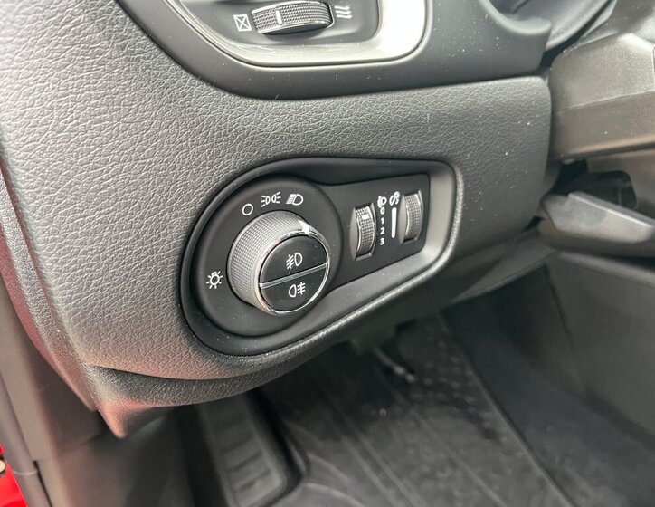 Jeep Renegade SUV / Terénní 1,3 l 132 kw
