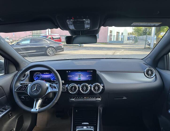 Mercedes-Benz EQA 19