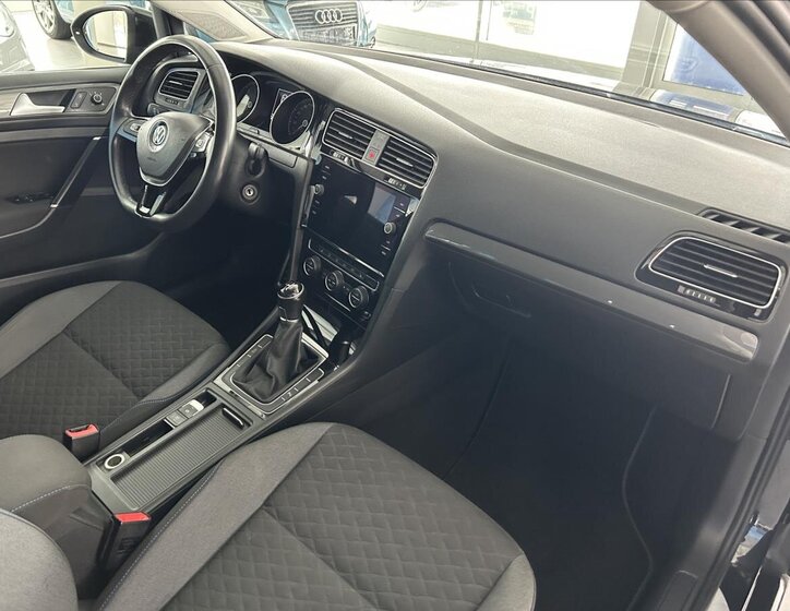 Volkswagen Golf Kombi 1,6 l 85 kw