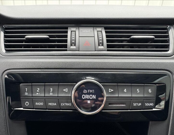 Škoda Rapid Hatchback 999,0 70 kw