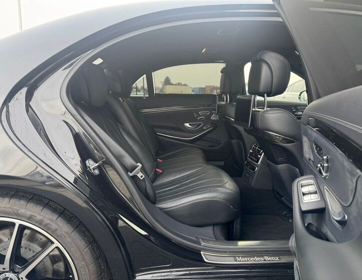 Mercedes-Benz Třídy S Sedan 4,0 l 345 kw