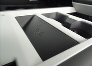 Land Rover Defender 36