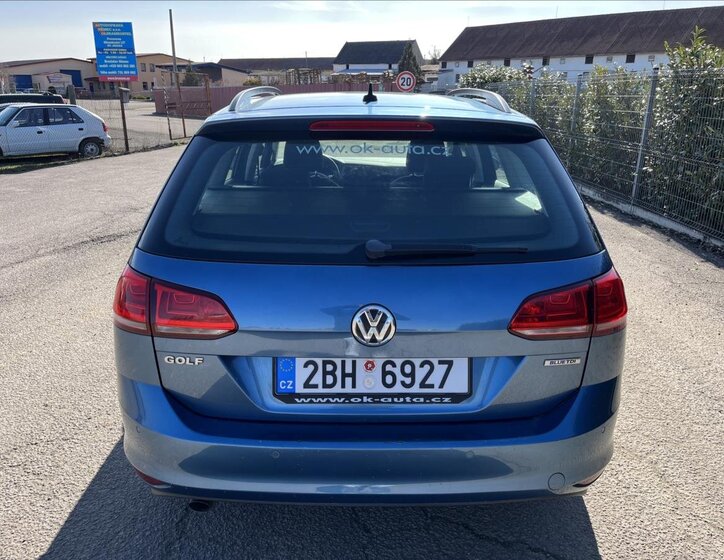 Volkswagen Golf Kombi 1,6 l 81 kw