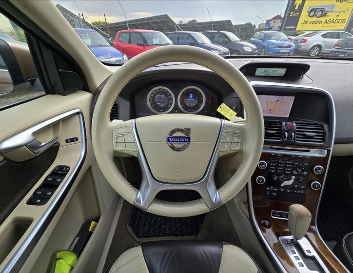 Volvo XC60 12