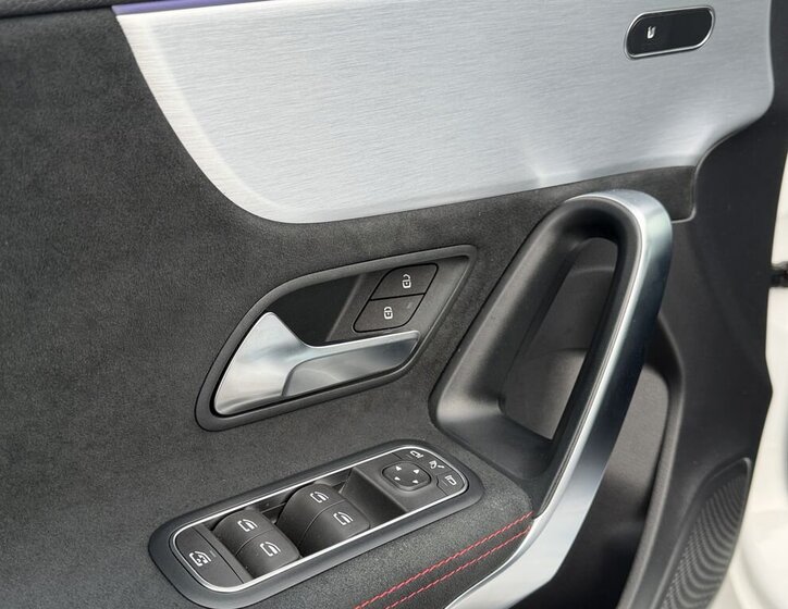 Mercedes-Benz Třídy A 24