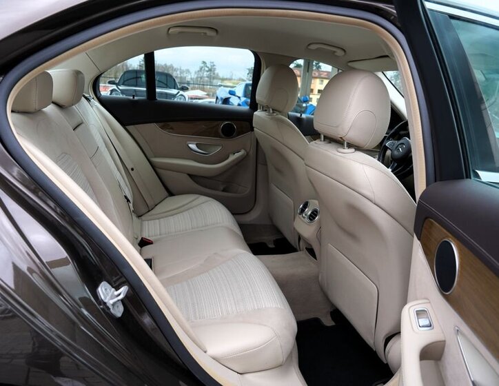 Mercedes-Benz Třídy C Sedan / Limuzína 1,6 l 115 kw