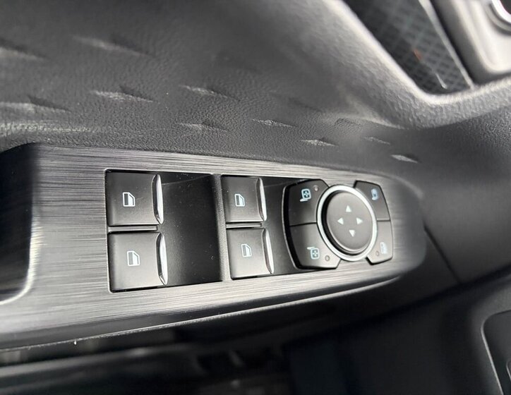 Ford Kuga SUV 2,5 l 140 kw