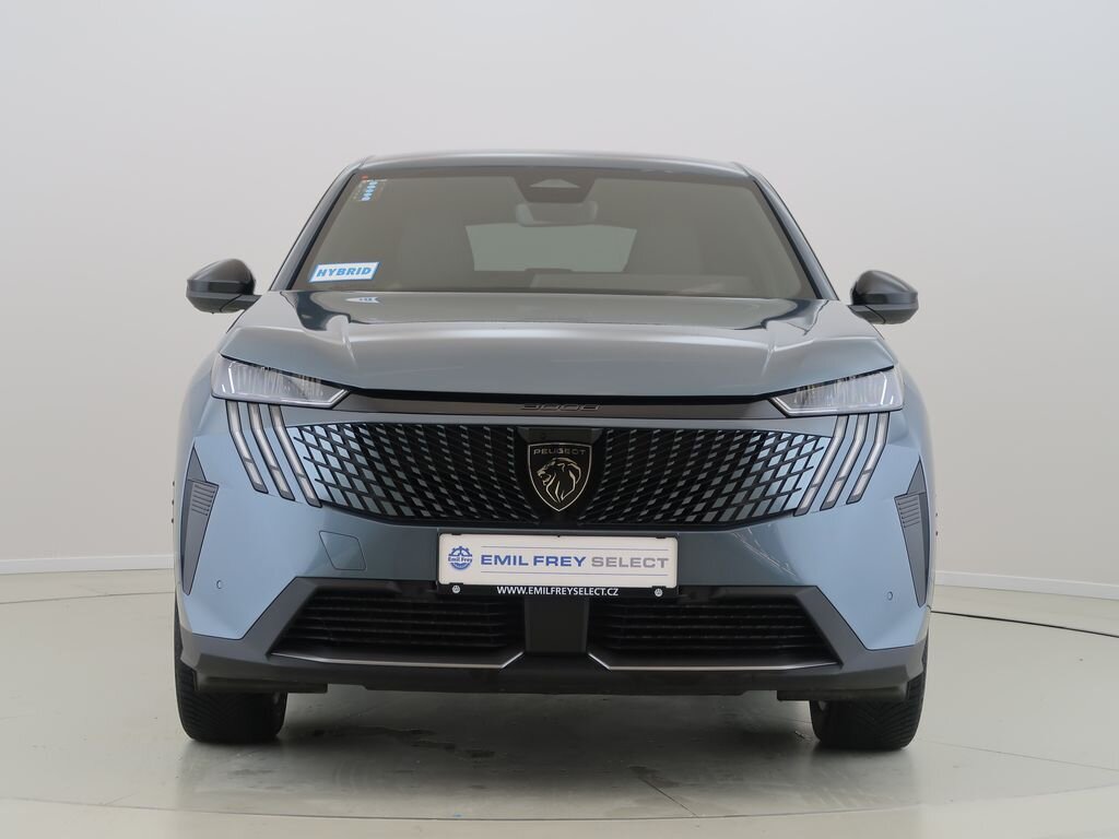 Peugeot 3008 SUV / Terénní 1,2 l 100 kw