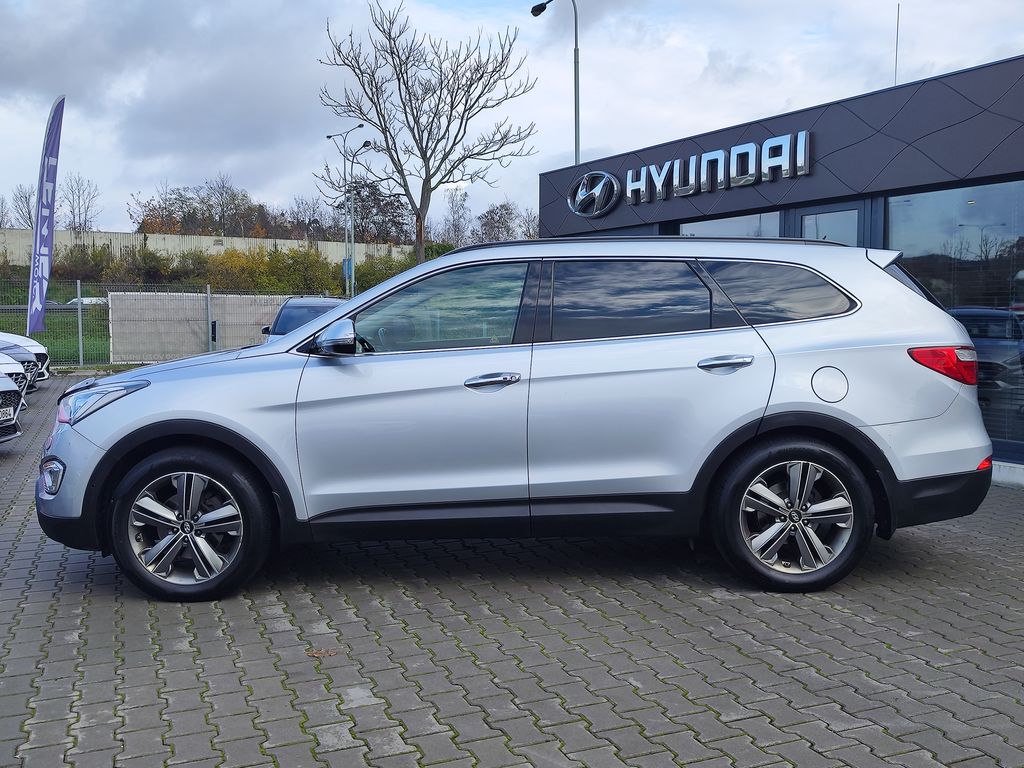Hyundai Grand Santa Fe
