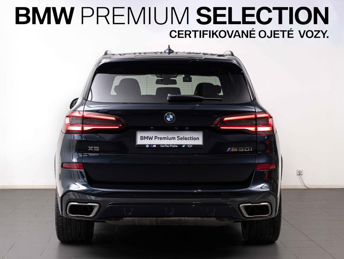 BMW X5 SUV 4,4 l 390 kw