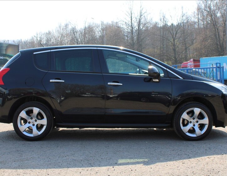 Peugeot 3008 MPV 1,6 l 80 kw