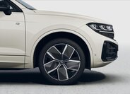 Volkswagen Touareg 2