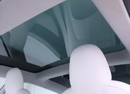 Tesla Model 3 Sedan 0,0 350 kw