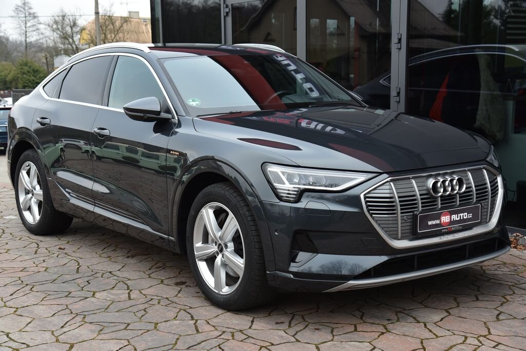 Audi e-tron SUV 0,0 300 kw