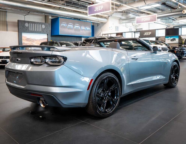 Chevrolet Camaro 8