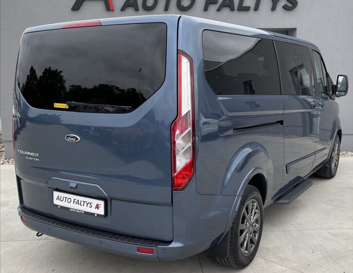 Ford Tourneo Custom 3