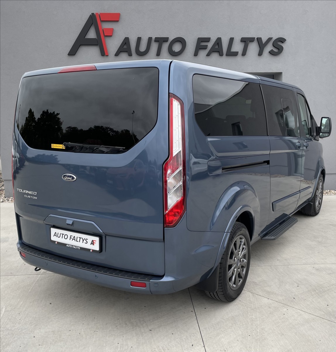 Ford Tourneo Custom