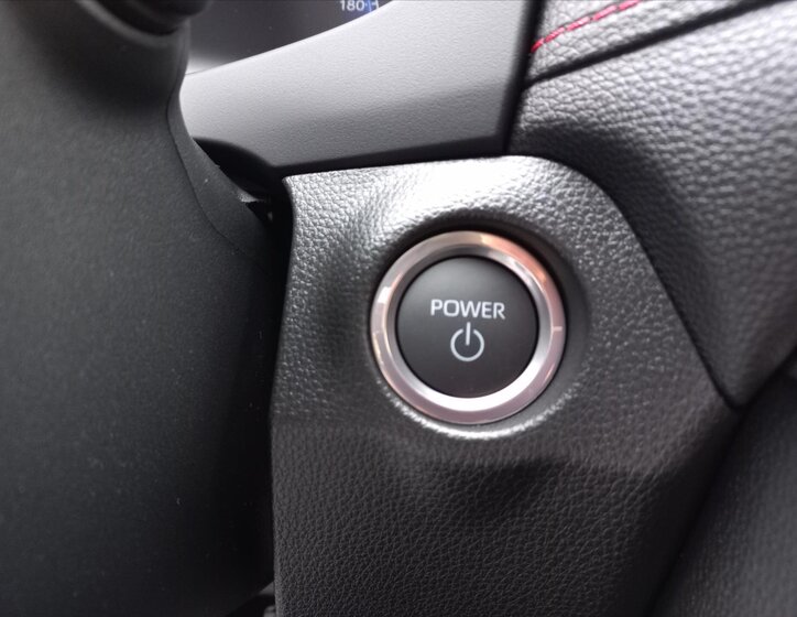 Toyota RAV4 SUV 2,5 l 136 kw