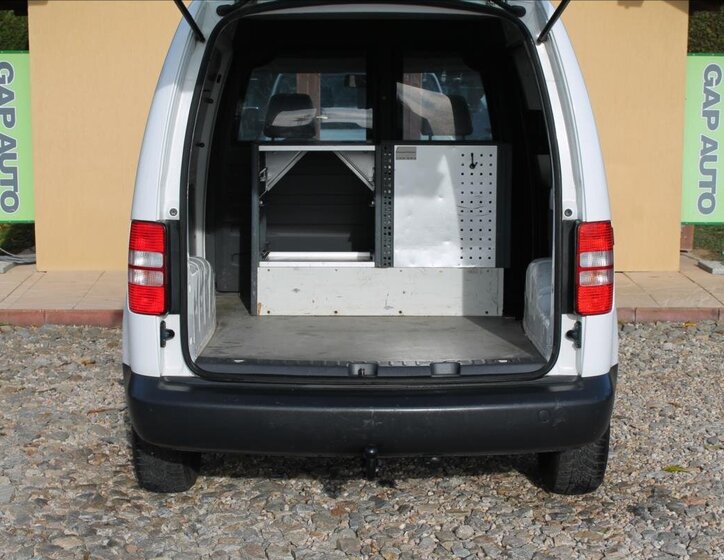 Volkswagen Caddy Skříň 2,0 l 81 kw