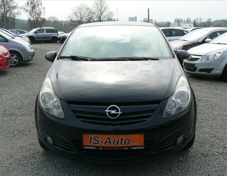 Opel Corsa Hatchback 1,4 l 66 kw