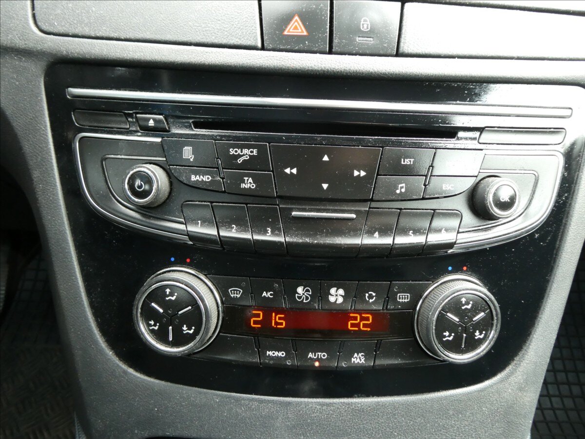 Peugeot 508 Sedan / Limuzína 1,6 l 115 kw