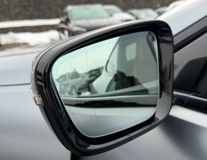 BMW Řada 8 Kupé 4,4 l 390 kw