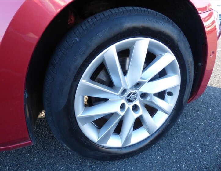 Škoda Superb Kombi 2,0 l 110 kw