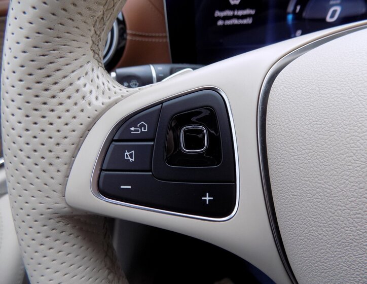 Mercedes-Benz Třídy E Sedan 2,0 l 143 kw