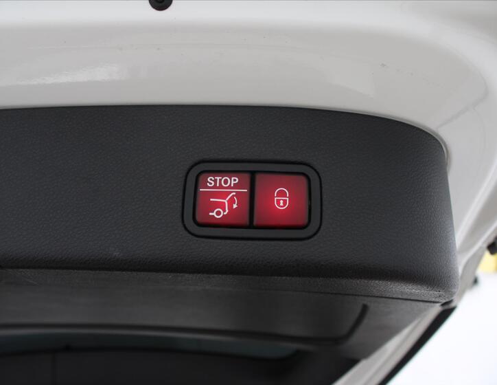 Mercedes-Benz GLS 16