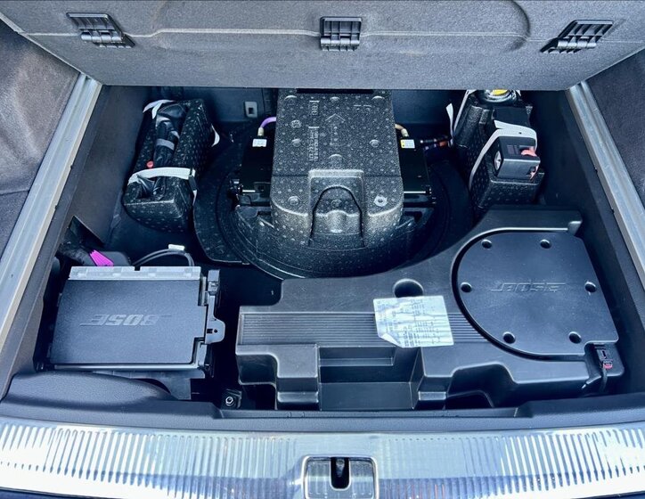 Audi SQ7 SUV / Terénní 4,0 l 320 kw