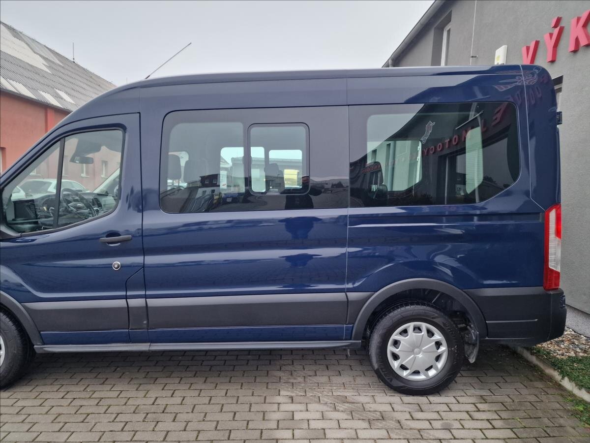 Ford Transit Kombi 2,0 l 96 kw