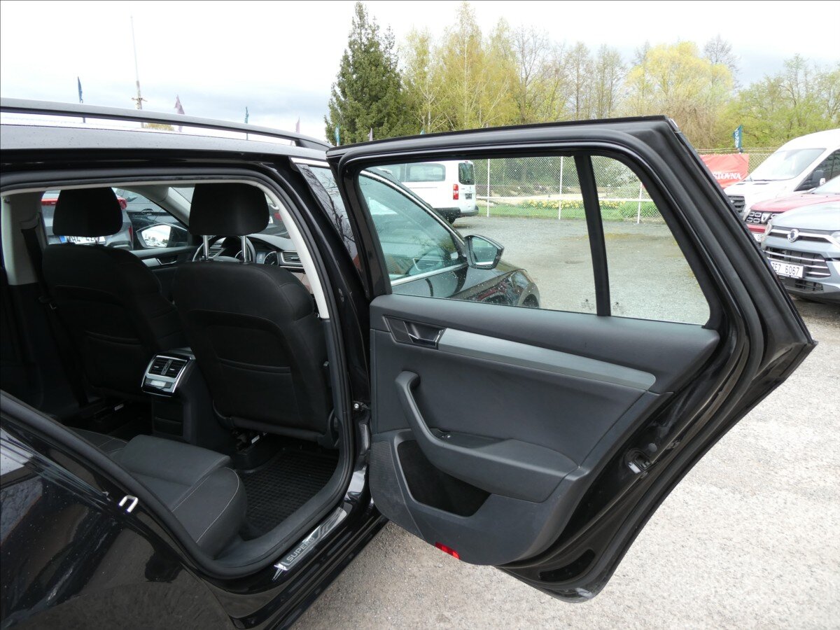 Škoda Superb Kombi 1,6 l 88 kw