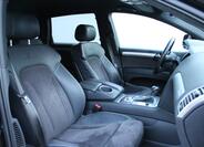 Audi Q7 31